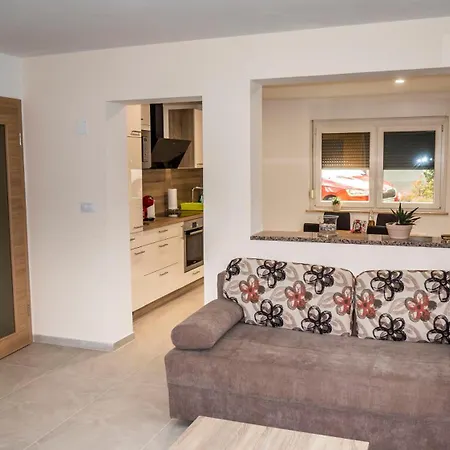 Apartma Tobi Διαμέρισμα Bovec