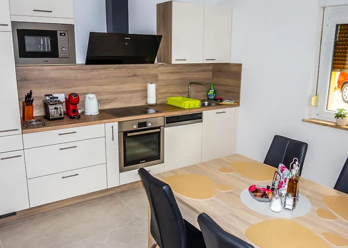 Apartma Tobi Appartement *